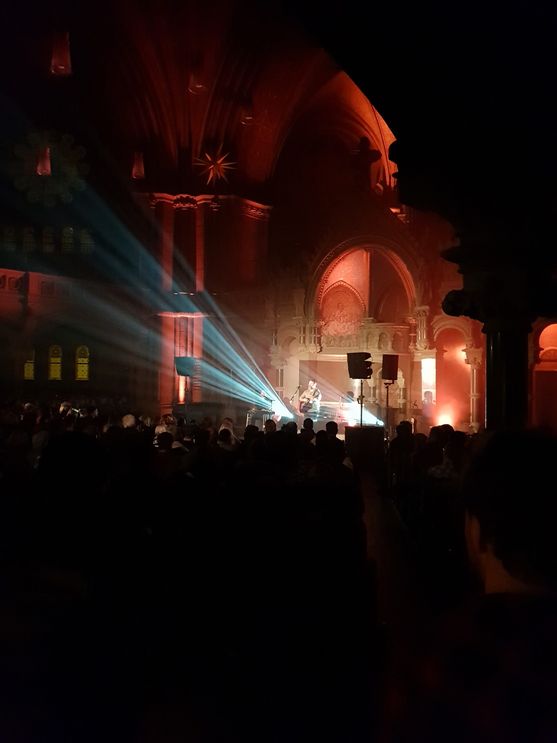 Chuck Ragan auf einem Konzert in der Ringkirche in Wiesbaden